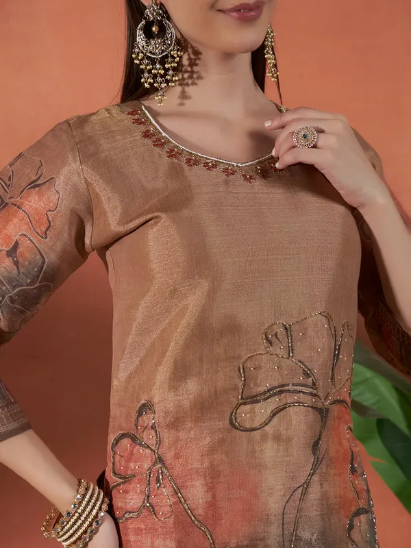 Beige_Erode_Silk_Kurta_Set_With_Dupatta_For_Women