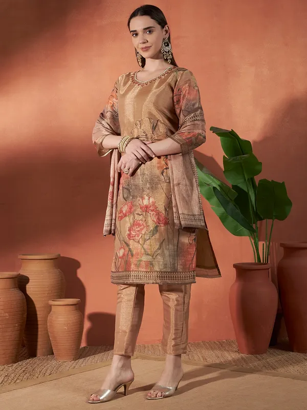 Beige_Erode_Silk_Kurta_Set_With_Dupatta_For_Women