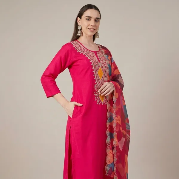 Pink_Roman_Mull_Embroidered_Kurta_Set_With_Dupatta_For_Women