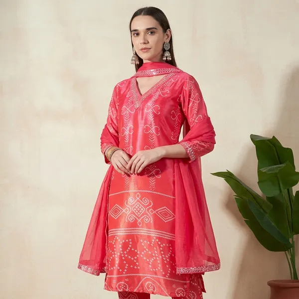 Pink_Chinon_Bandhani_Kurta_Set_With_Dupatta_For_Women