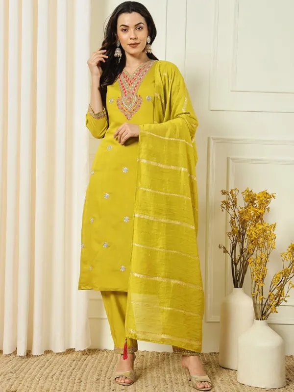 Yellow_Jacquard_Kurta_Set_With_Dupatta_For_Women