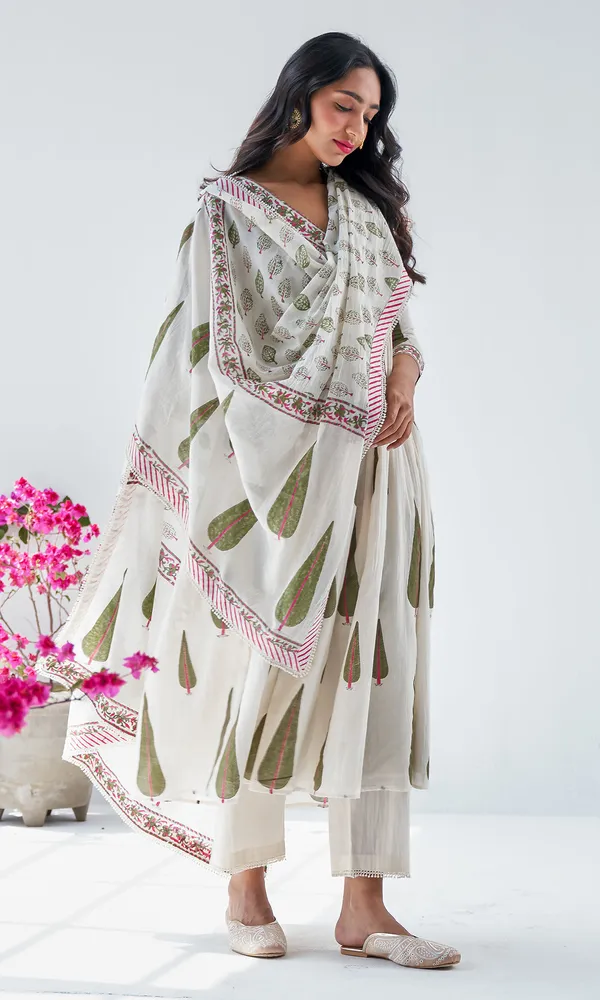 White_60X60_Cotton_Kurta_Set_With_Dupatta_For_Women