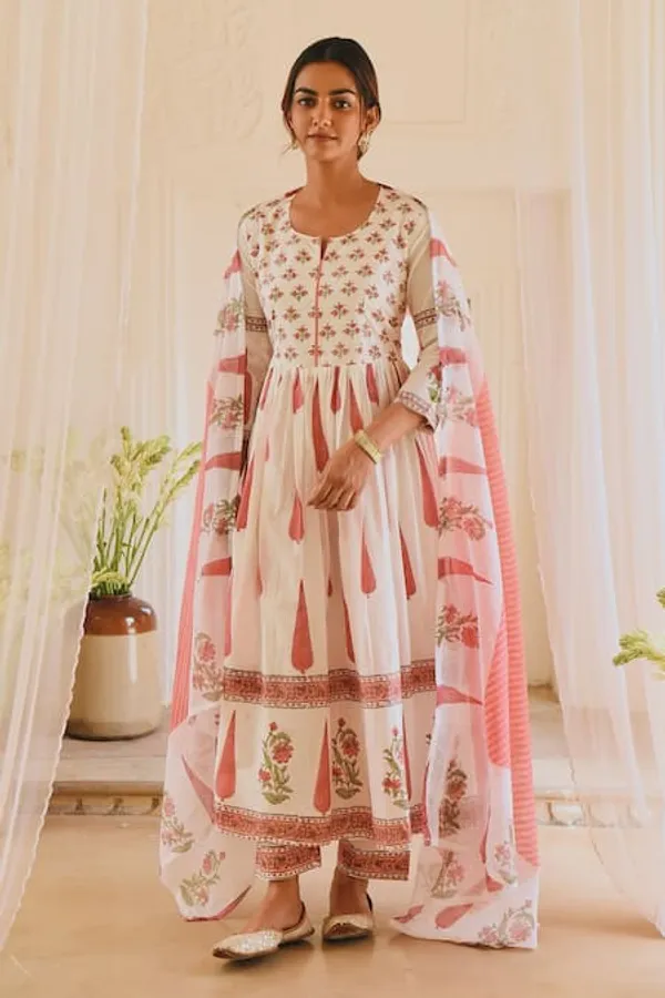 White_Red_60X60_Cotton_Kurta_Set_With_Dupatta_For_Women
