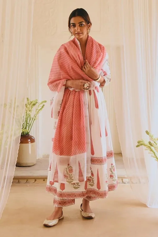 White_Red_60X60_Cotton_Kurta_Set_With_Dupatta_For_Women