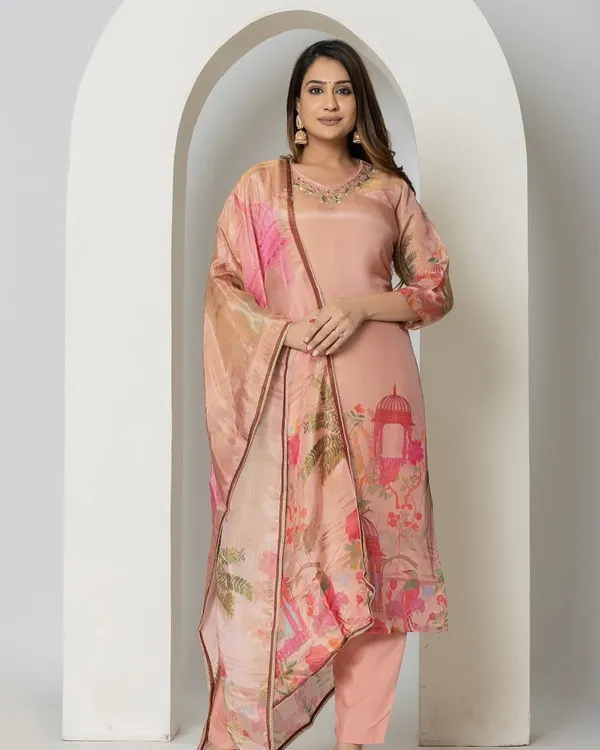 Peach_Chinon_Kurta_Set_With_Dupatta_For_Women