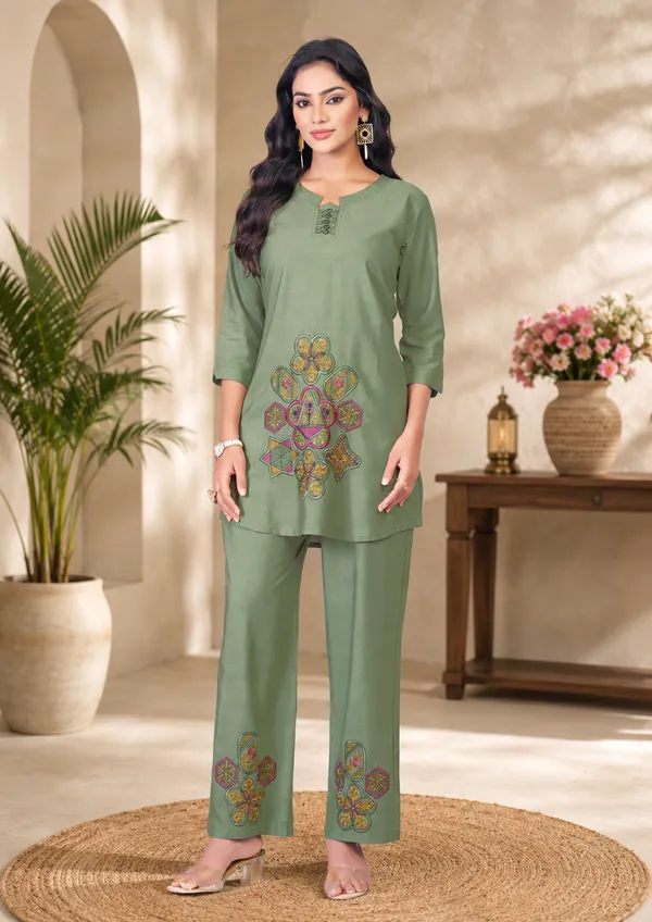 Green_Burbry_Co-Ord_Set_For_Women