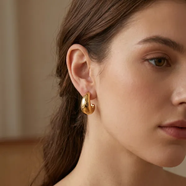 Nova_Anti_Tarnish_Gold_Chunky_Stud_Earrings_for_Women_|_Minimalist_Statement_Earrings