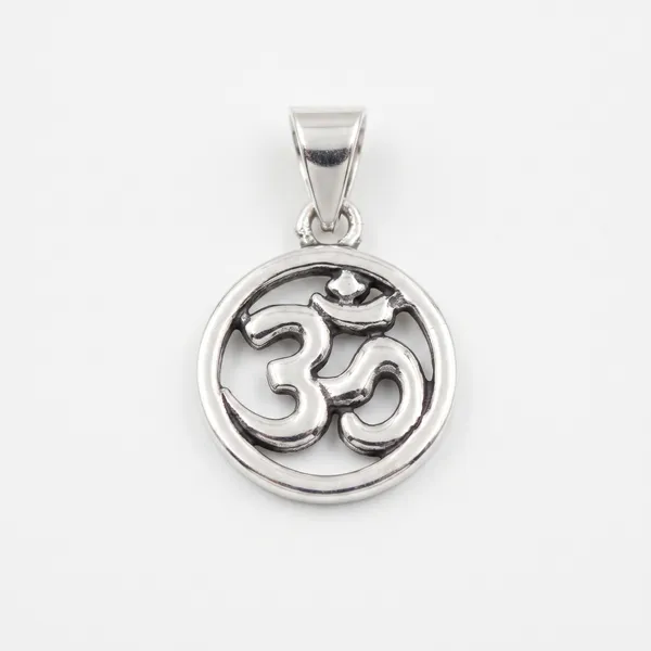 Silver_Om_Pendant_for_Men_&_Women_|_Spiritual_OM_Charm_Pendant