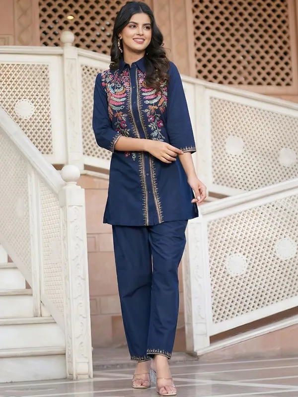 Embroidered_Tunic_with_Trousers