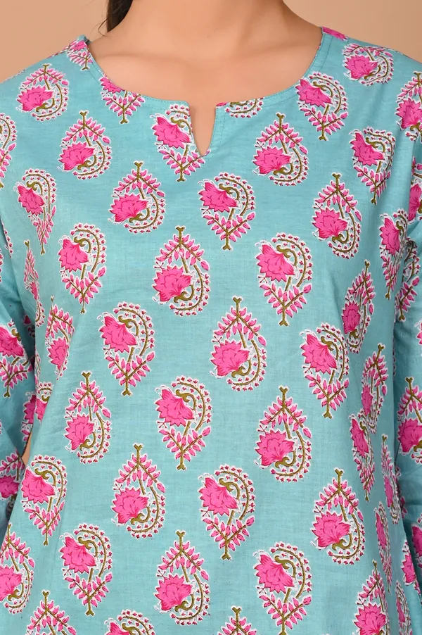 Sky_Blue_Cotton_Floral_Printed_Night_Suit_Set_For_Women