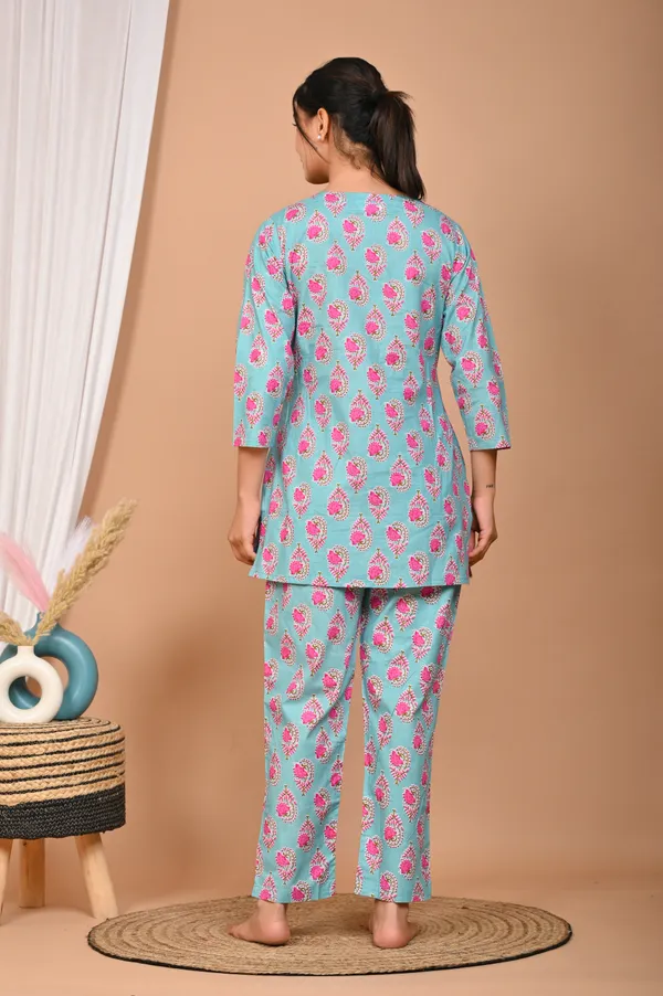 Sky_Blue_Cotton_Floral_Printed_Night_Suit_Set_For_Women
