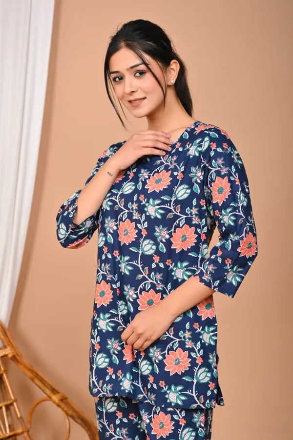 Navy_Blue_Cotton_Floral_Printed_Night_Suit_Set_For_Women