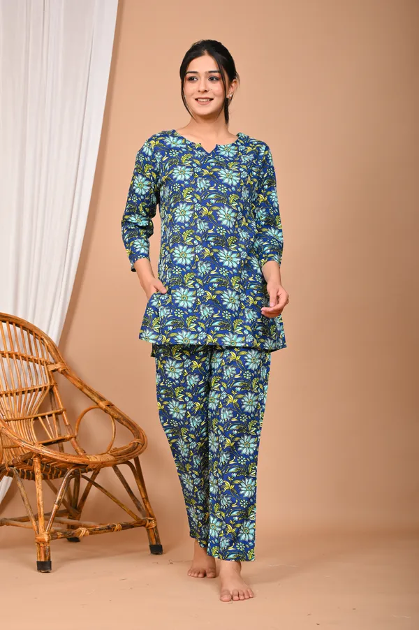 Blue_Cotton_Floral_Printed_Night_Suit_Set_For_Women
