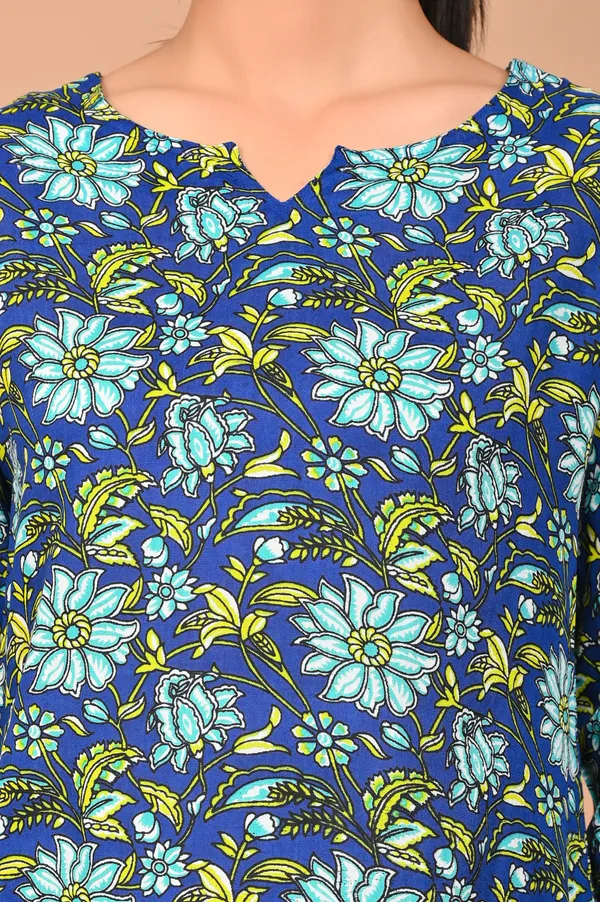 Blue_Cotton_Floral_Printed_Night_Suit_Set_For_Women