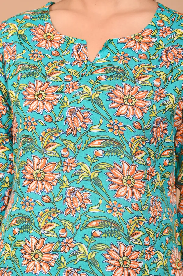 Blue_Cotton_Floral_Printed_Night_Suit_Set_For_Women