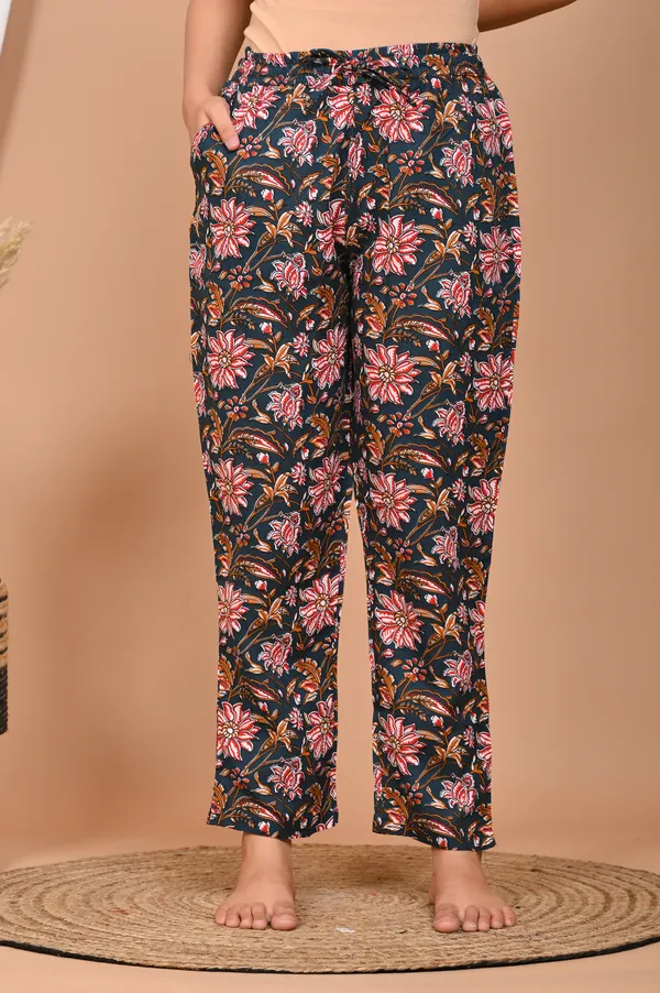 Charcoal_Black_Cotton_Floral_Printed_Night_Suit_Set_For_Women