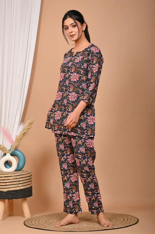 Charcoal_Black_Cotton_Floral_Printed_Night_Suit_Set_For_Women