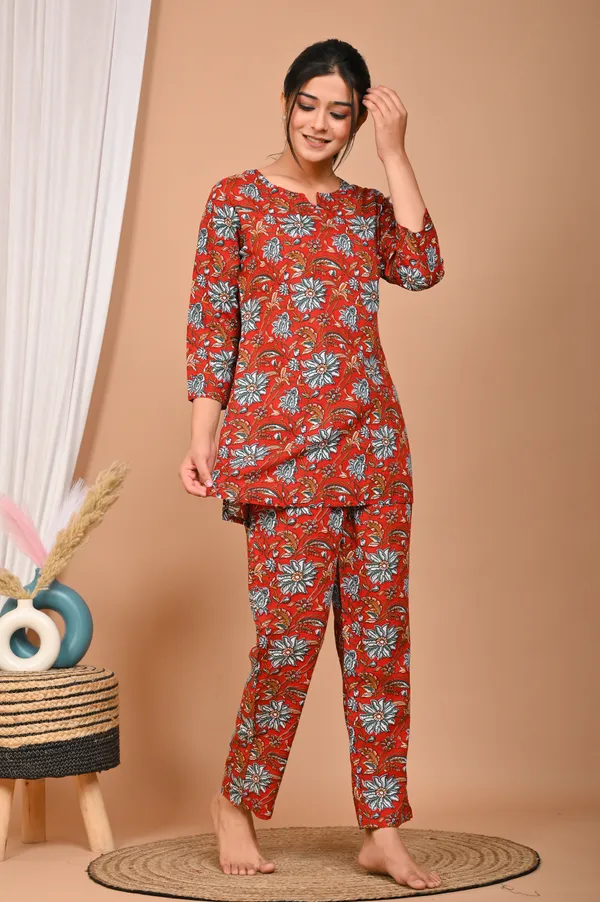 Rust_Orange_Cotton_Floral_Printed_Night_Suit_Set_For_Women