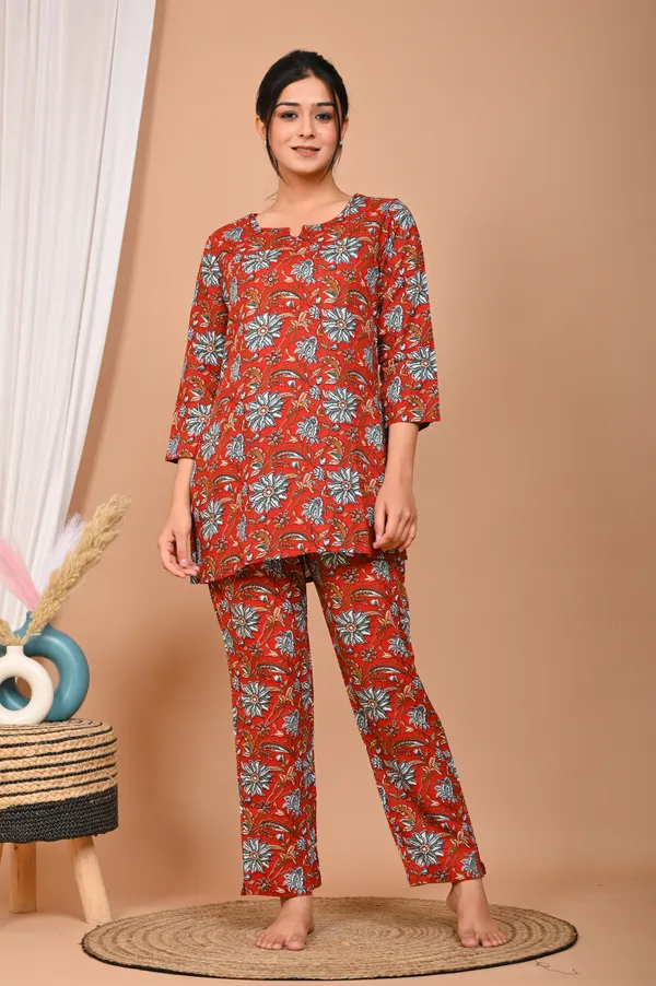 Rust_Orange_Cotton_Floral_Printed_Night_Suit_Set_For_Women