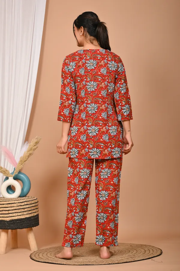 Rust_Orange_Cotton_Floral_Printed_Night_Suit_Set_For_Women
