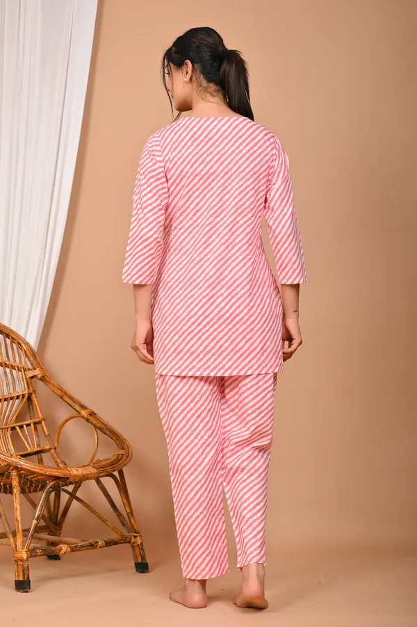 Maroon_Cotton_Floral_Printed_Night_Suit_Set_For_Women