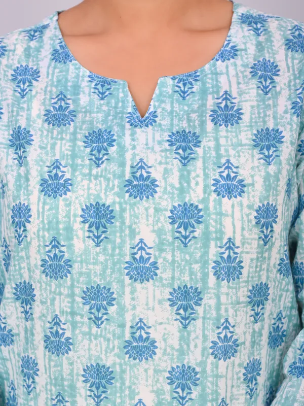 Sky_Blue_Cotton_Floral_Printed_Night_Suit_Set_For_Women