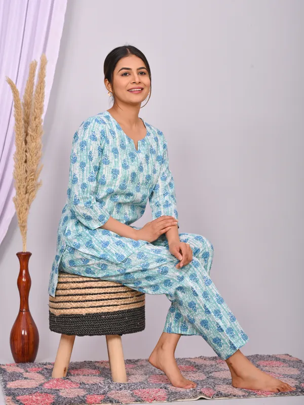 Sky_Blue_Cotton_Floral_Printed_Night_Suit_Set_For_Women