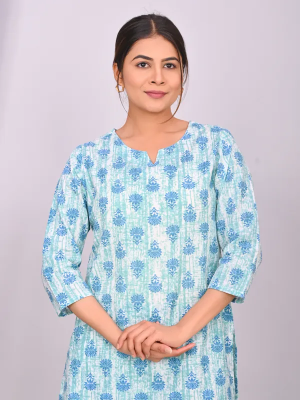 Sky_Blue_Cotton_Floral_Printed_Night_Suit_Set_For_Women
