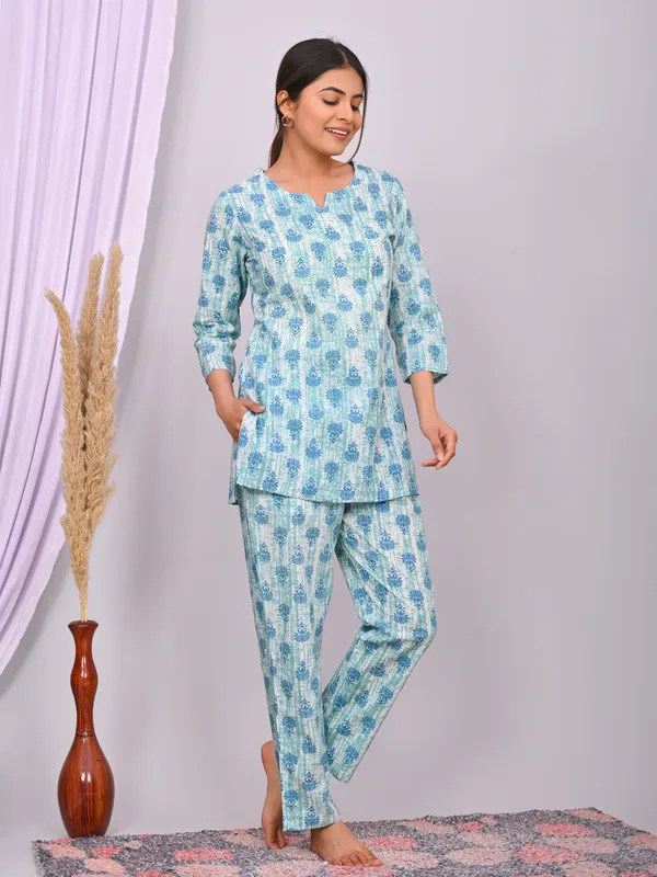 Sky_Blue_Cotton_Floral_Printed_Night_Suit_Set_For_Women