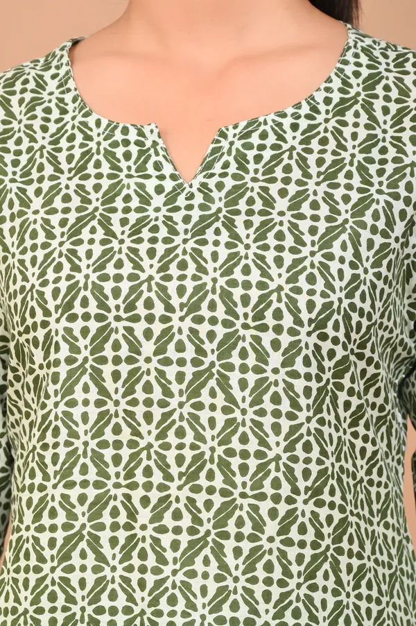 Olive_Green_Cotton_Geometric_Printed_Night_Suit_Set_For_Women