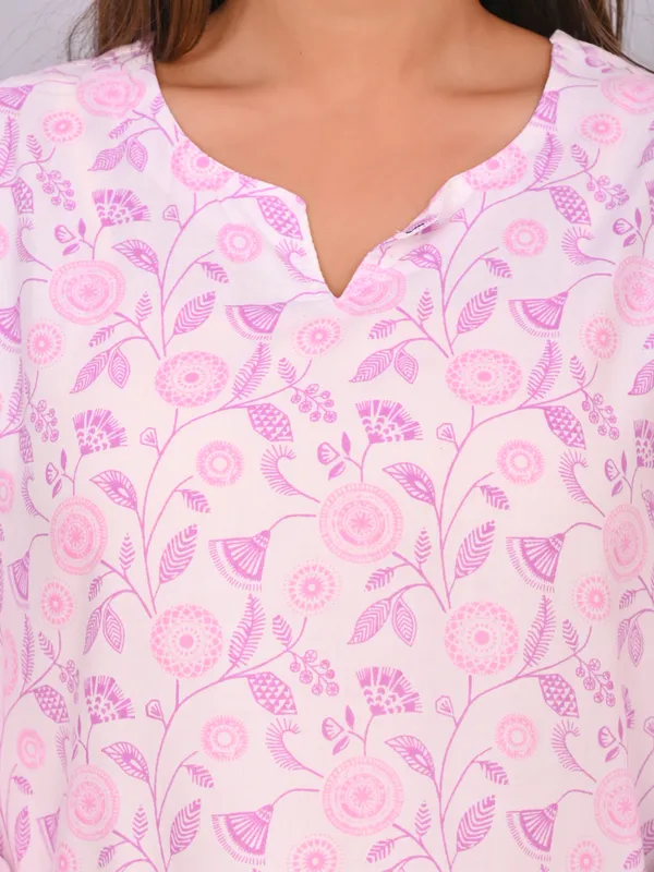 Soft_Pink_Cotton_Floral_Printed_Night_Suit_Set_For_Women
