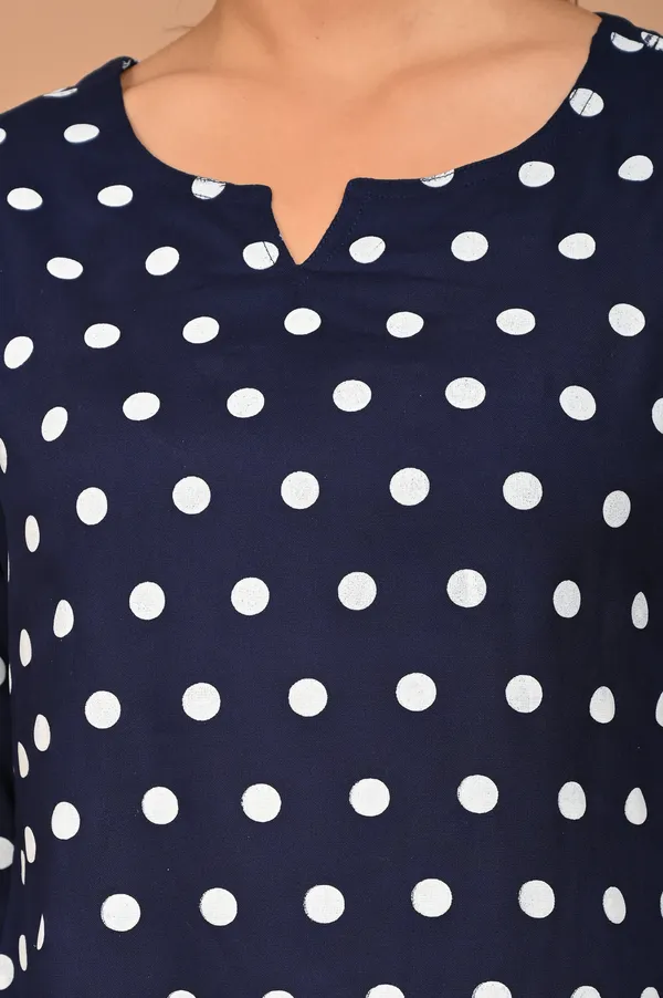 Sky_Blue_Cotton_Geometric_Printed_Night_Suit_Set_For_Women
