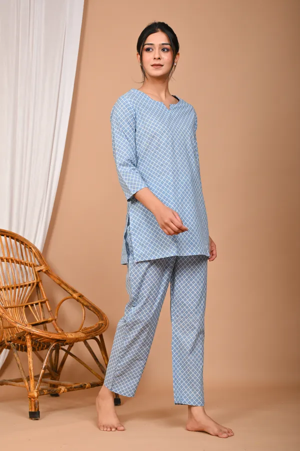 Sky_Blue_Cotton_Geometric_Printed_Night_Suit_Set_For_Women