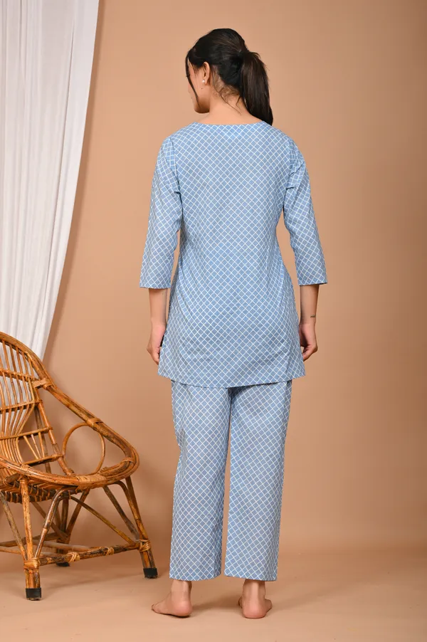 Sky_Blue_Cotton_Geometric_Printed_Night_Suit_Set_For_Women
