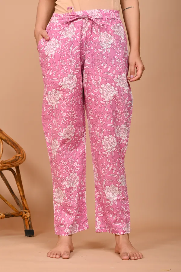 Pink_Cotton_Floral_Printed_Night_Suit_Set_For_Women