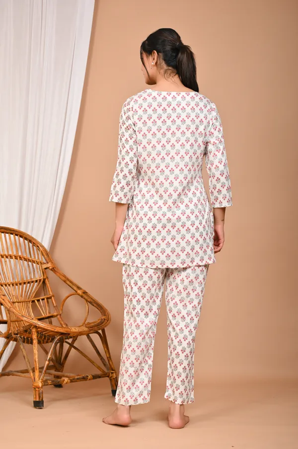 White_Cotton_Floral_Printed_Night_Suit_Set_For_Women