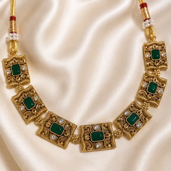 Square_Stud_Necklace