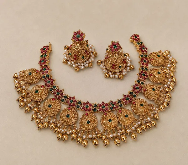 Mesmerizing_Peacock_Necklace