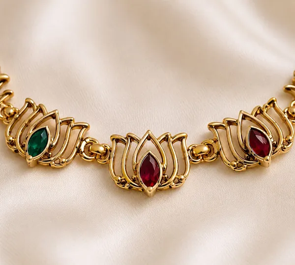 Carved_Lotus_Necklace
