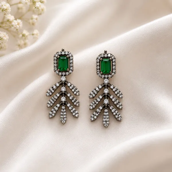 Emerald_Ad_Necklace