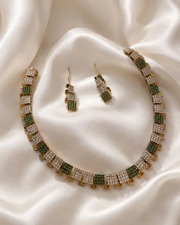 Ad_Square_Necklace