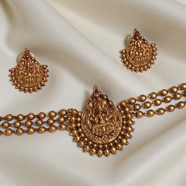 Aarya_Lakshmika_Choker