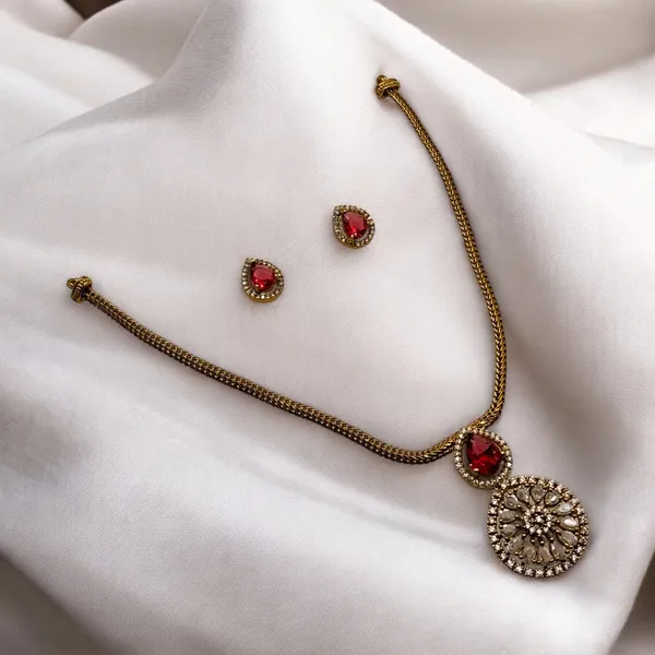 Ad_Diamond_Choker