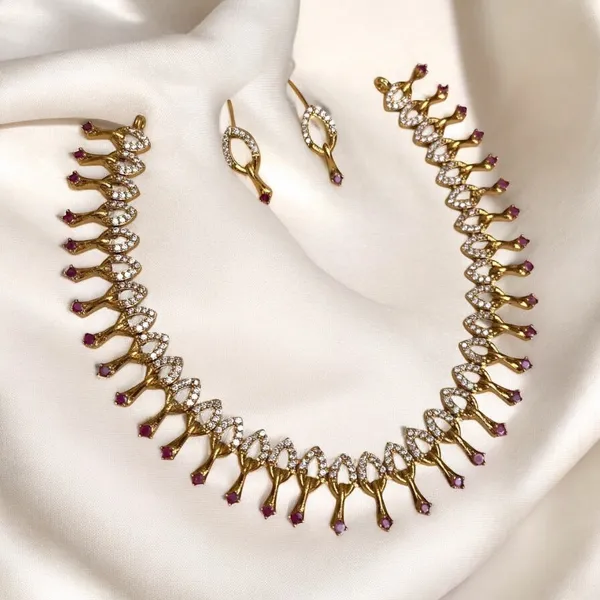 Ad_Sparkle_Necklace