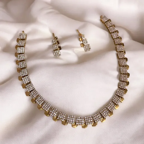 Ad_Square_Necklace