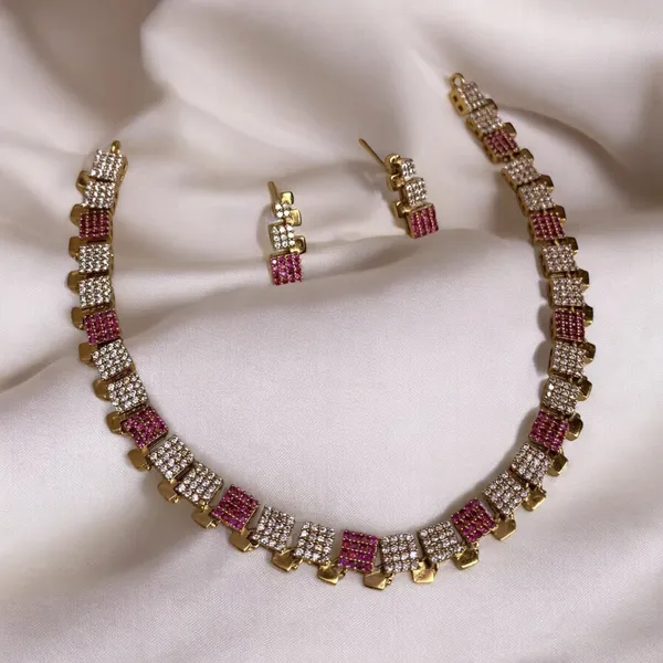 Ad_Square_Necklace