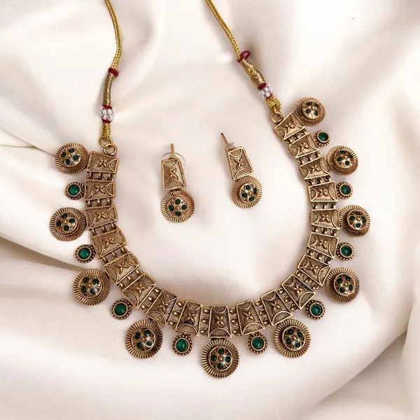 Amara_Traditional_Necklace