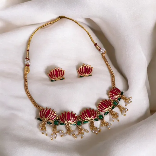 Antique_Lotus_Necklace