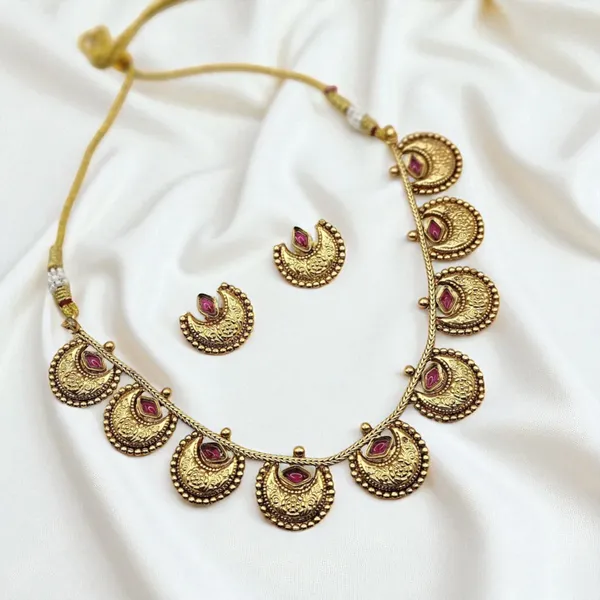 Charkat_Chaand_Necklace