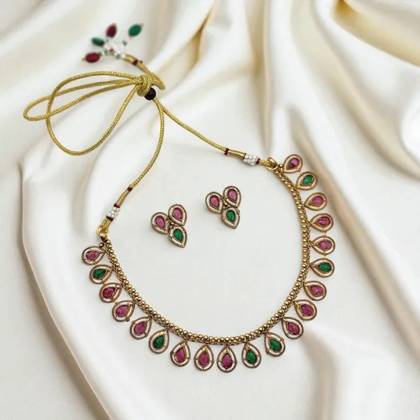 Drop_Necklace